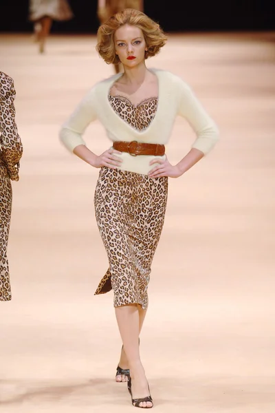 Look 19